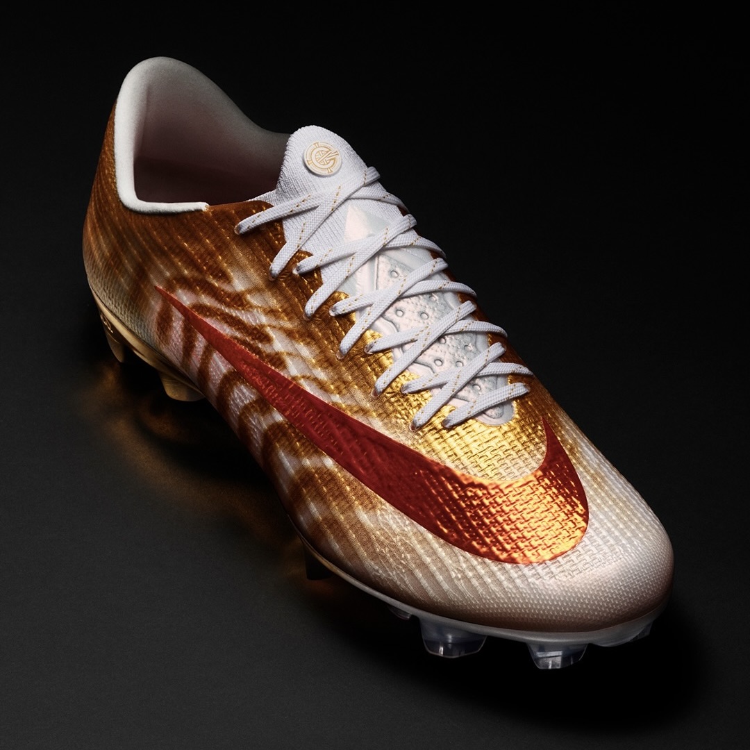 Gold Scorpion Mercurial Superfly